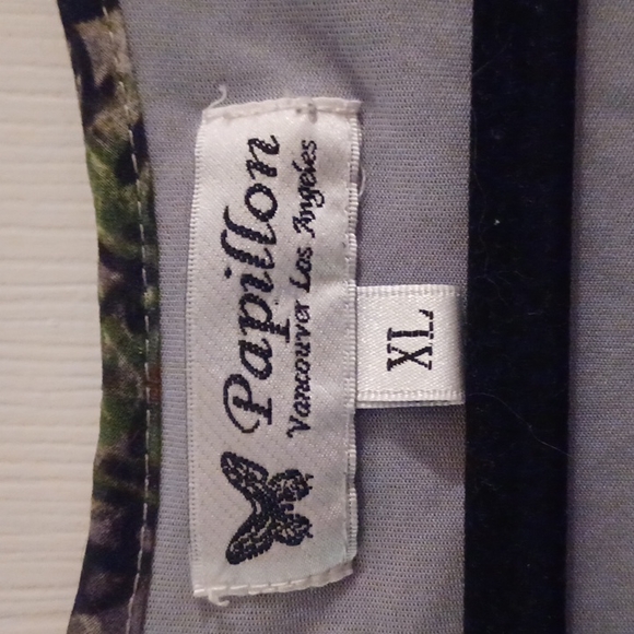 Layered V-Neck Tunic - Picture 5 of 6